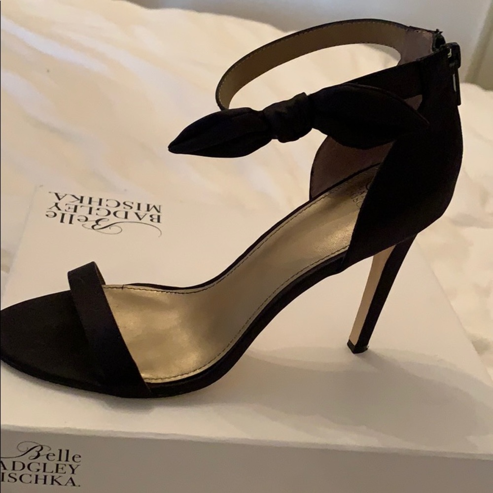 Belle by Badgley Mischka heels